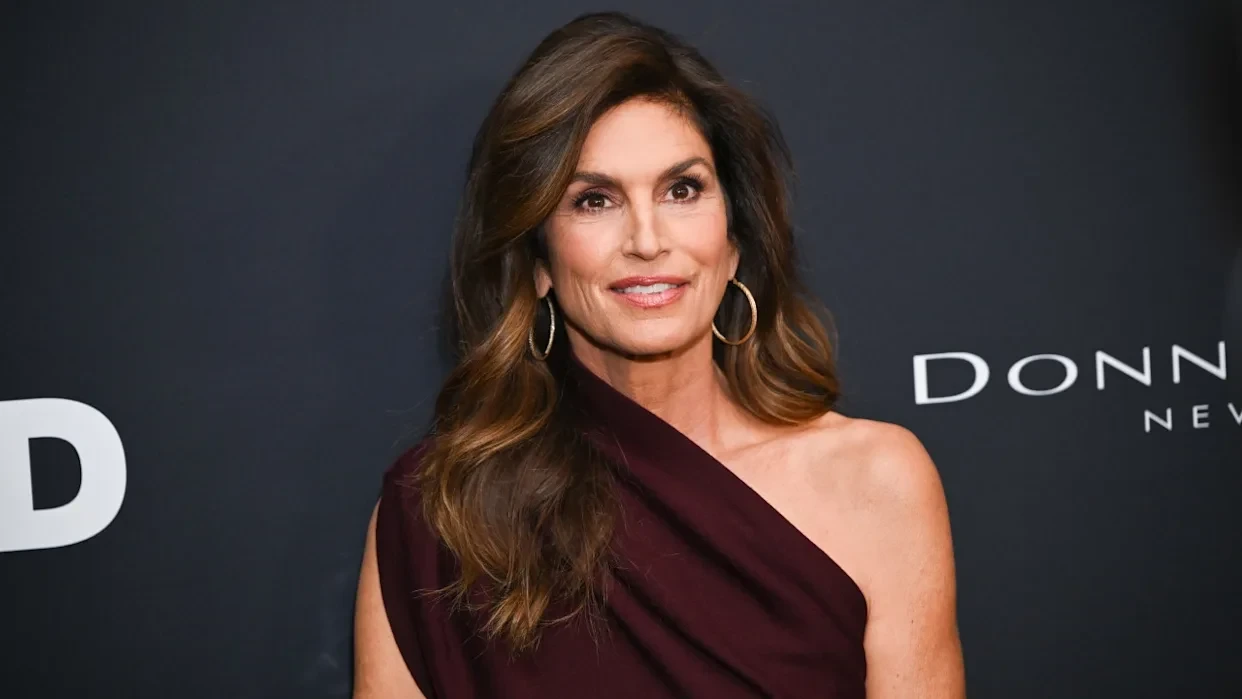 Cindy Crawford Reveals Secret Health Battle Of 10 Years