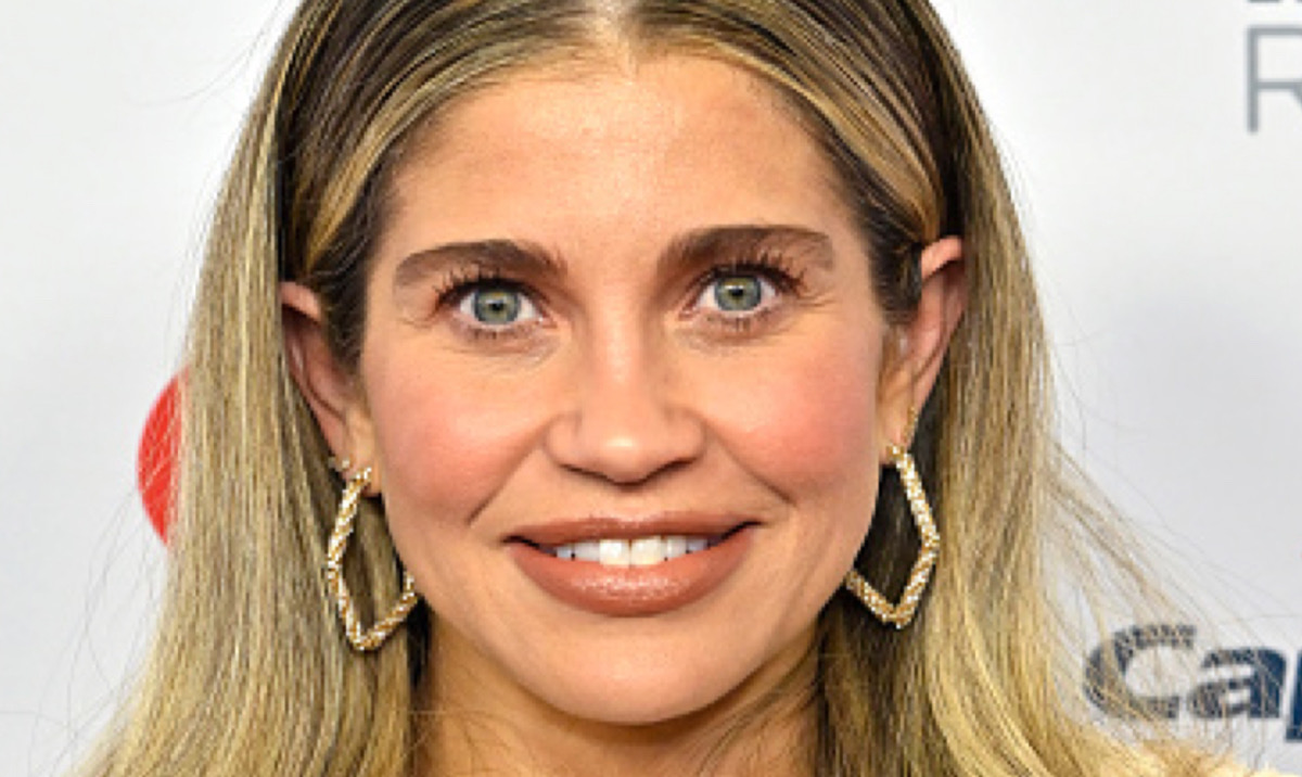 Prayers! ‘Boy Meets World’ Star Danielle Fishel Reveals She