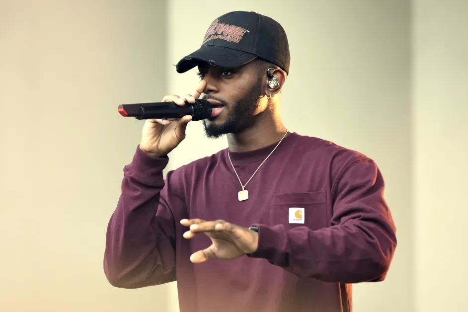 Bryson Tiller Triumphs Through Love Loss And Life Outside The Spotlight