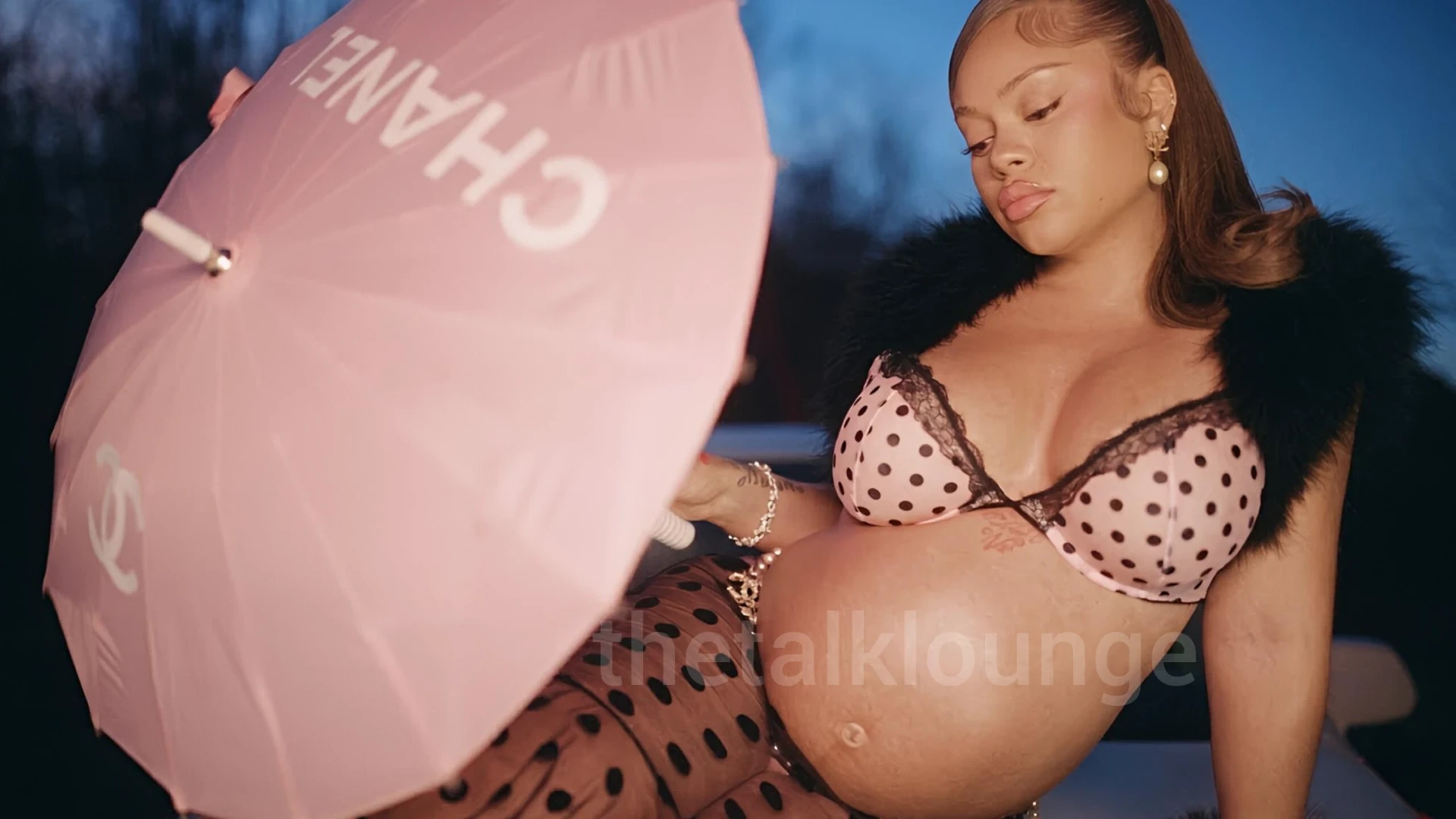 Latto Twerks While Pregnant At Surprise Performance