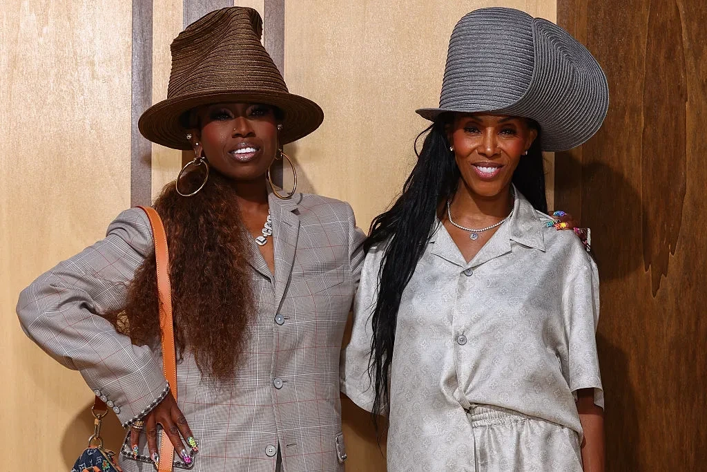 Missy Elliott And June Ambrose Steal The Show At Louis Vuitton Paris