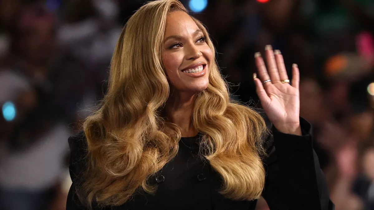 Beyoncé Officially Joins Billionaire Club Making History As Fifth Musician Ever To Reach Status